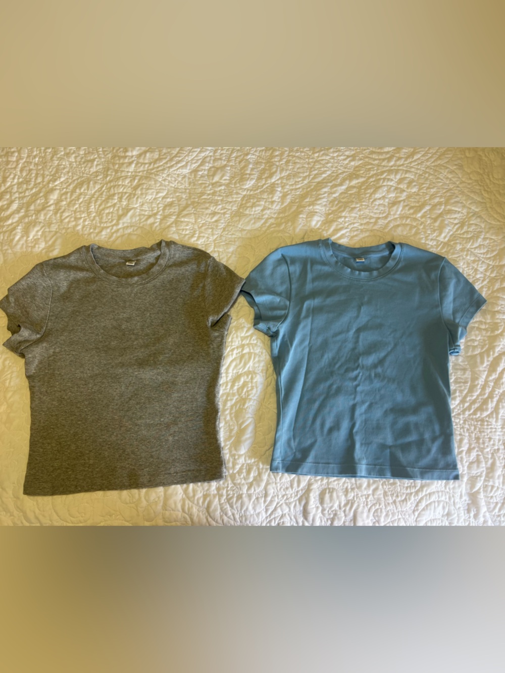 Uniqlo Cropped Women’s T-shirts